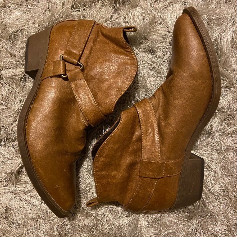 Ran booties